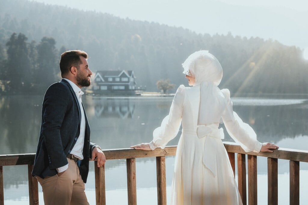 Jak dbać o romantyzm, kiedy wracamy do pracy po ślubie?