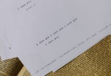 Jak podziękować rodzicom na weselu bez krępujących piosenek i łzawych wierszyków Jak podziękować rodzicom na weselu bez krępujących piosenek i łzawych wierszyków